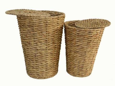 Round water hyacinth laundry hamper