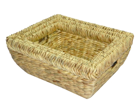 Rectangular water hyacinth basket with braided rim